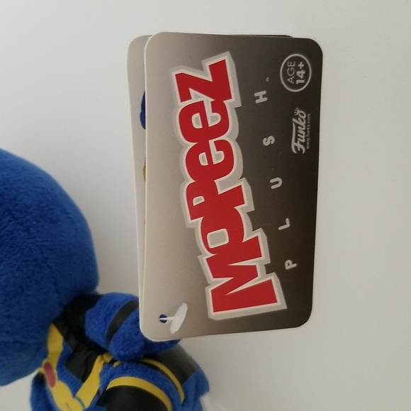 Lot of 3 Marvel Funko Mopeez plushies (blue Deadpool, yellow Deadpool, Vision) - Picture 7 of 8